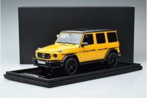 Mercedes AMG G63 W463 Jaune MotorHelix 1:18 MH018 Y Résine — image 7 sur 7