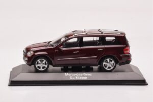 Mercedes GL X164 Cornaline Rouge Minichamps 1:43