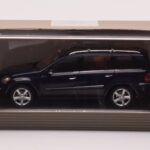 Mercedes GL X164 Tanzanite Bleu Minichamps 1:43 - image 4 of 4