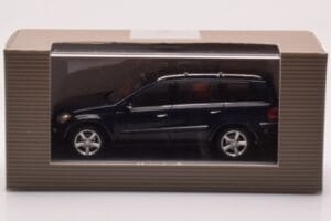 Mercedes GL X164 Tanzanite Bleu Minichamps 1:43 B66962228 Métal — image 4 sur 4