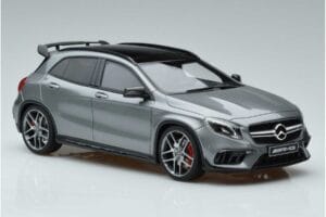 Mercedes AMG GLA 45 X156 Édition Concessionnaire GT Spirit 1:18 B66960467 Résine — image 4 sur 6