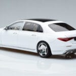 Mercedes Maybach S600 W222 V12 Biturbo Diamond Blanc Almost Real 1:18 - image 7 of 11