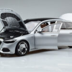 Mercedes Maybach S600 W222 V12 Biturbo Hightech Argent Almost Real 1:18 - image 2 of 12