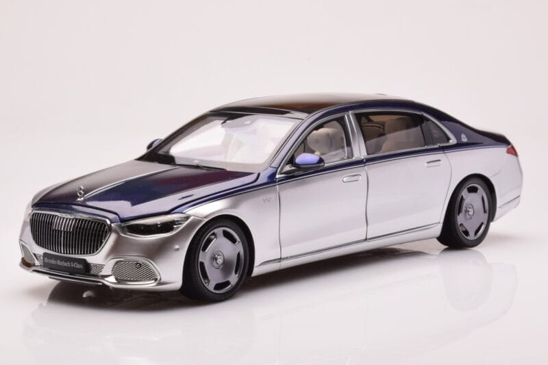 Mercedes Maybach S680 W223 Nautical Bleu Cirrus Argent Almost Real 1:18 820125