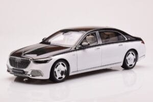 Mercedes Maybach S680 W223 Obsidian Noir Diamond Blanc Almost Real 1:18 820121