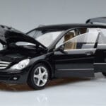 Mercedes R-Class W251 Obsidian Noir Minichamps 1:18 B66962325 Métal - image 2 of 7