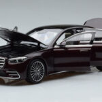 Mercedes S-Class W223 AMG Line Rouge Norev 1:18 - image 2 of 8