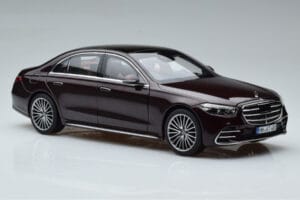 Mercedes S-Class W223 AMG Line Rouge Norev 1:18 183804 Métal — image 6 sur 8
