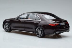 Mercedes S-Class W223 AMG Line Rouge Norev 1:18 183804 Métal — image 7 sur 8