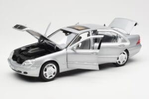 Mercedes S600 W220 Argent Métallique Norev 1:18 183810 Métal — image 2 sur 8