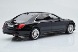 Mercedes AMG S65 W222 Noir GT Spirit 1:18 ZM043 Résine — image 2 sur 6