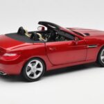 Mercedes SLK R172 Designo Zircon Rouge Minichamps 1:18 B66960513 - image 3 of 8