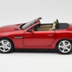 Mercedes SLK R172 Designo Zircon Rouge Minichamps 1:18 B66960513 - image 4 of 8