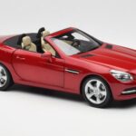 Mercedes SLK R172 Designo Zircon Rouge Minichamps 1:18 B66960513 - image 6 of 8