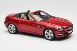 Mercedes SLK R172 Designo Zircon Rouge Minichamps 1:18 B66960513 Métal — image 6 sur 8