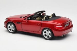 Mercedes SLK R172 Designo Zircon Rouge Minichamps 1:18 B66960513 Métal — image 7 sur 8