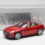 Mercedes SLK R172 Designo Zircon Rouge Minichamps 1:18 B66960513 - image 8 of 8