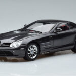Mercedes SLR McLaren Noir CMC 1:18