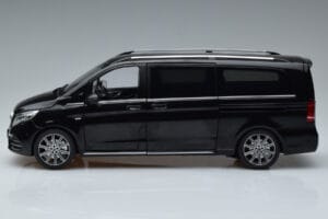 Mercedes V-Class W447 V260L Noir OEM 1:18 QALCN89911150 Métal — image 4 sur 8
