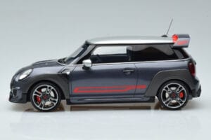 Mini John Cooper Works GP F56 Gris Otto 1:18 OT407 Résine — image 3 sur 6