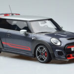 Mini John Cooper Works GP F56 Gris Otto 1:18 - image 4 of 6