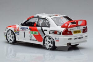 Mitsubishi Lancer Evo 4 T. Makinen / S. Harjanne Rally Catalunya 1997 Otto 1:18 OT409 Résine — image 5 sur 6