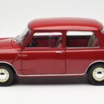 Morris Mini Minor Rouge Kyosho 1:18 08964R - image 4 of 8