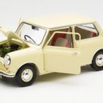 Morris Mini Minor Blanc Kyosho 1:18 08964W - image 2 of 8