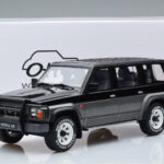 Nissan Patrol GR Y60 Gris Otto 1:18 - image 6 of 6