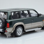 Nissan Patrol GR Y61 Vert Otto 1:18 - image 2 of 5