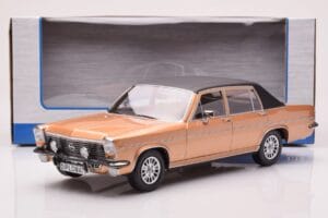 Opel Diplomat B Beige Métallisé MCG 1:18 MCG18335 Métal — image 6 sur 6