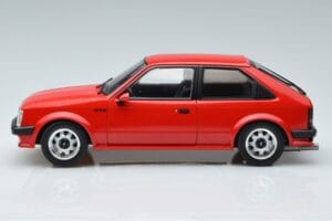 Opel Kadett D GTE Rouge MCG 1:18 MCG18269 Métal — image 3 sur 6