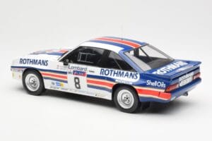 Opel Manta 400 Rothmans #8 J. McRae / I. Grindrod Lombard RAC Rally 1983 IXO 1:18 18RMC038A Métal — image 5 sur 6