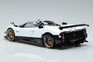 Pagani Zonda HP Barchetta Carbon Fiber Blanc LCD 1:18 LCD18009-WH Métal — image 8 sur 9