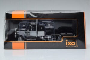 Peterbilt 350 Noir IXO 1:43 TR114 Métal — image 6 sur 6