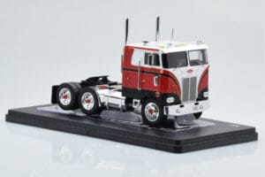 Peterbilt 352 Pacemaker Rouge Blanc IXO 1:43 TR097 Métal — image 3 sur 4