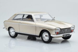 Peugeot 204 Coupé Beige Otto 1:18 OT1024 Résine — image 4 sur 6