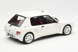 Peugeot 205 Dimma Blanc Otto 1:18 OT681 Résine — image 2 sur 6