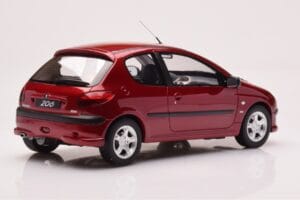 Peugeot 206 S16 Rouge Otto 1:18 OT1039 Résine — image 2 sur 6