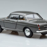 Peugeot 404 Coupé Graphite Gris Norev 1:18 - image 6 of 7