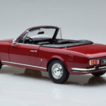 Peugeot 504 Cabriolet Rouge Norev 1:18 - image 7 of 8