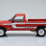 Peugeot 504 Dangel Pick-up Rouge Otto 1:18 - image 3 of 6