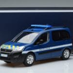 Peugeot Partner Gendarmerie Norev 1:18 184895 Métal - image 6 of 6