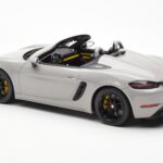 Porsche 718 Spyder Crayon Gris GT Spirit 1:18 GT436 - image 5 of 6