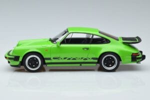 Porsche 911 3.2 Carrera Vert Citron GT Spirit 1:18 GT740 Résine — image 3 sur 6