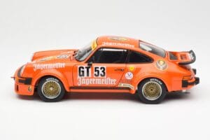 Porsche 911 934 Jagermeister 1977 Schuco 1:18 450033500 Métal — image 4 sur 8