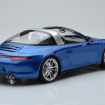 Porsche 911 991 4S Targa Bleu GT Spirit 1:18 - image 2 of 5