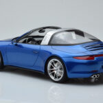 Porsche 911 991 4S Targa Bleu GT Spirit 1:18 - image 4 of 5