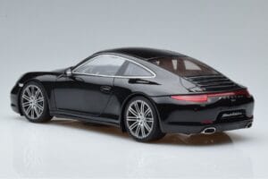 Porsche 911 991 Carrera 4 Black Edition GT Spirit 1:18 GT114 Résine — image 5 sur 6