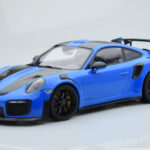 Porsche 911 GT2 RS 991.2 Weissach Package Bleu Jantes Magnésium Noires Minichamps 1:18
